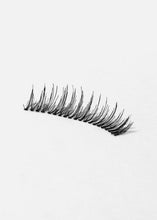 Load image into Gallery viewer, AOA Studio Eyelashes - Mila
