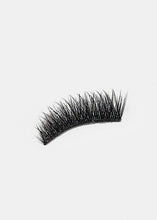 Load image into Gallery viewer, Paw Paw: 3D Faux Mink Lashes- Shelby
