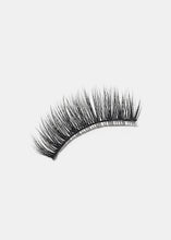 Load image into Gallery viewer, Paw Paw: 3D Faux Mink Lashes - Carlene
