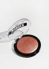 Load image into Gallery viewer, AOA Wonder Baked Eyeshadow - Mars
